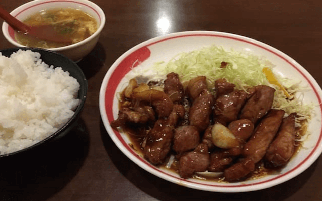 一楽トンテキ定食の画像