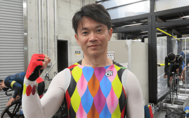新田康仁　経歴